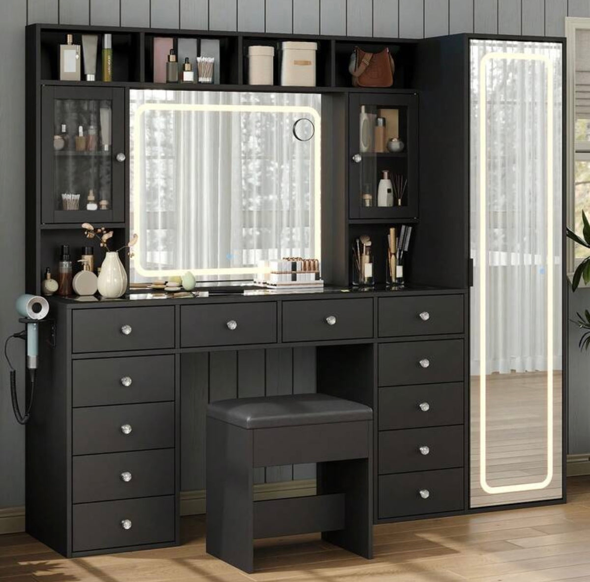[VARIANT: Glass Cabinets — Black]